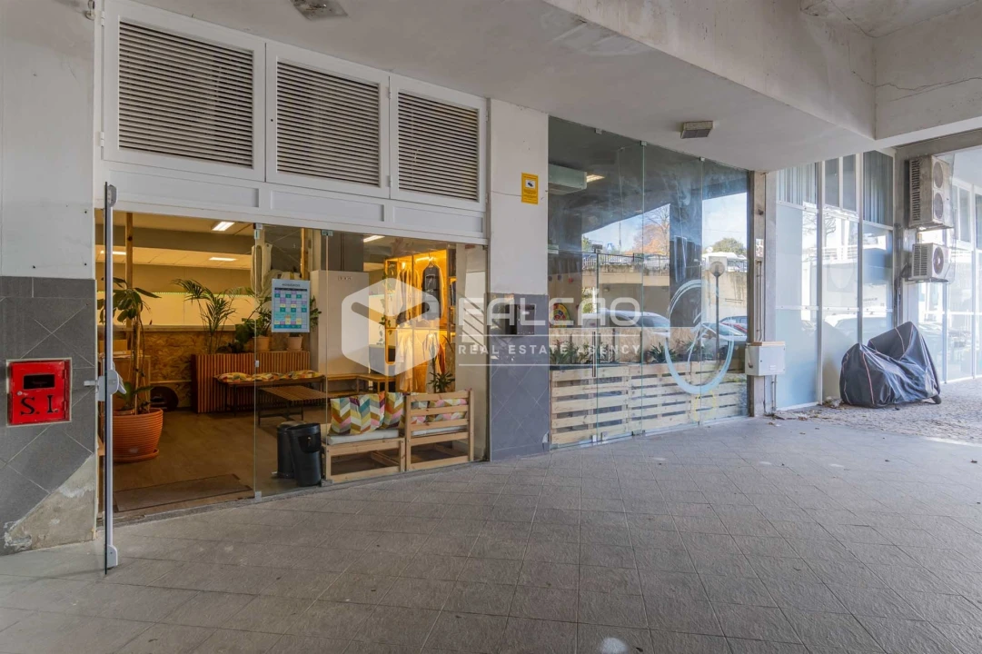 Loja para Venda em Algés, Linda-A-Velha e Cruz Quebrada-Dafundo Foto 8