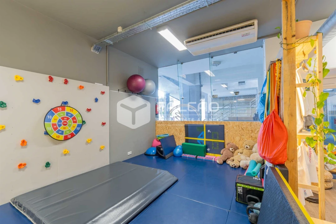 Loja para Venda em Algés, Linda-A-Velha e Cruz Quebrada-Dafundo Foto 22