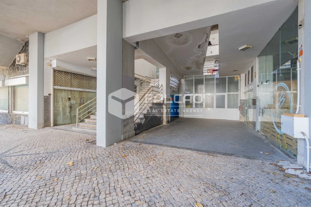 Loja para Venda em Algés, Linda-A-Velha e Cruz Quebrada-Dafundo Foto 6