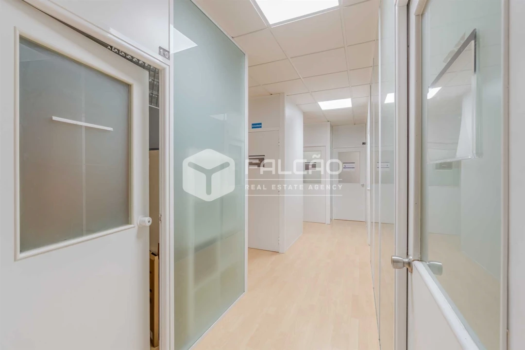 Loja para Venda em Algés, Linda-A-Velha e Cruz Quebrada-Dafundo Foto 34