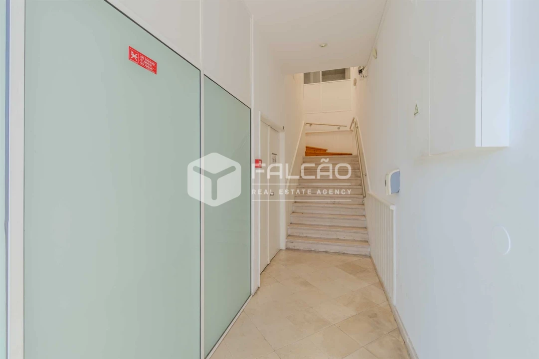 Loja para Venda em Algés, Linda-A-Velha e Cruz Quebrada-Dafundo Foto 32