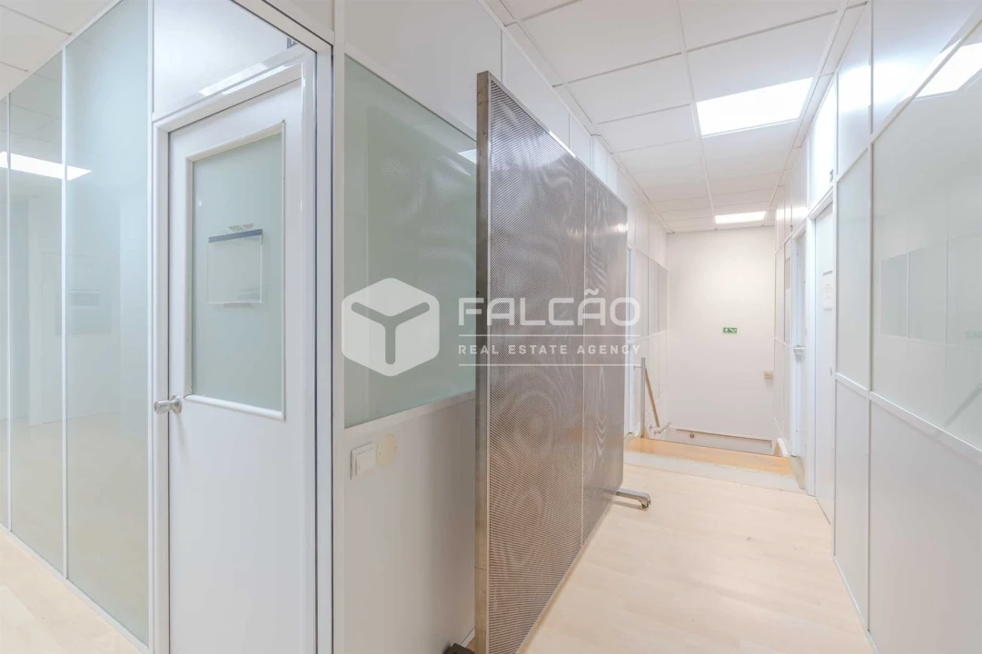 Loja para Venda em Algés, Linda-A-Velha e Cruz Quebrada-Dafundo Foto 28