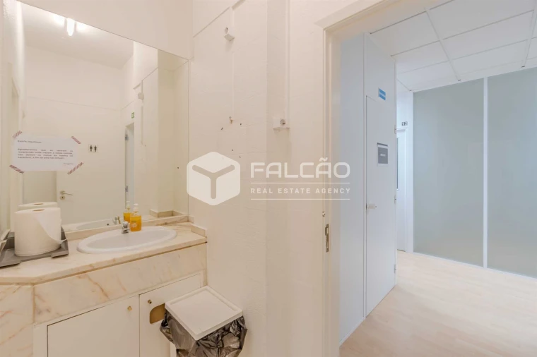 Loja para Venda em Algés, Linda-A-Velha e Cruz Quebrada-Dafundo Foto 25