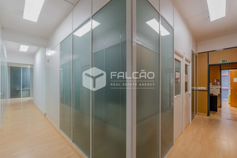 Loja para Venda em Algés, Linda-A-Velha e Cruz Quebrada-Dafundo Foto 15