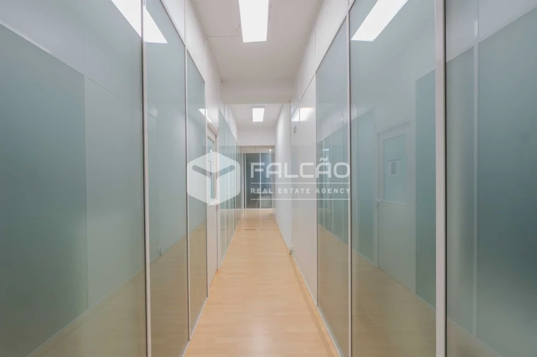 Loja para Venda em Algés, Linda-A-Velha e Cruz Quebrada-Dafundo Foto 17