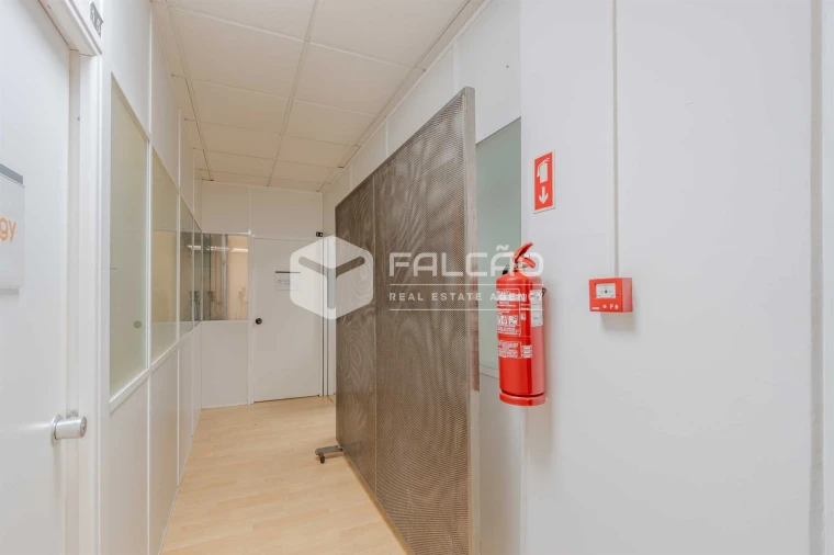 Loja para Venda em Algés, Linda-A-Velha e Cruz Quebrada-Dafundo Foto 33