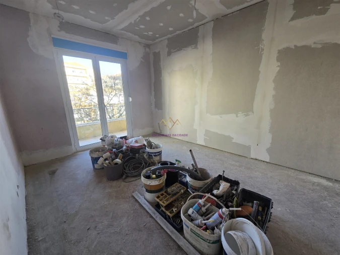 Apartamento T3 para Venda em Falagueira-Venda Nova Foto 13