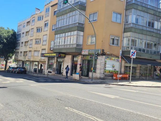 Apartamento T3 para Venda em Falagueira-Venda Nova Foto 21