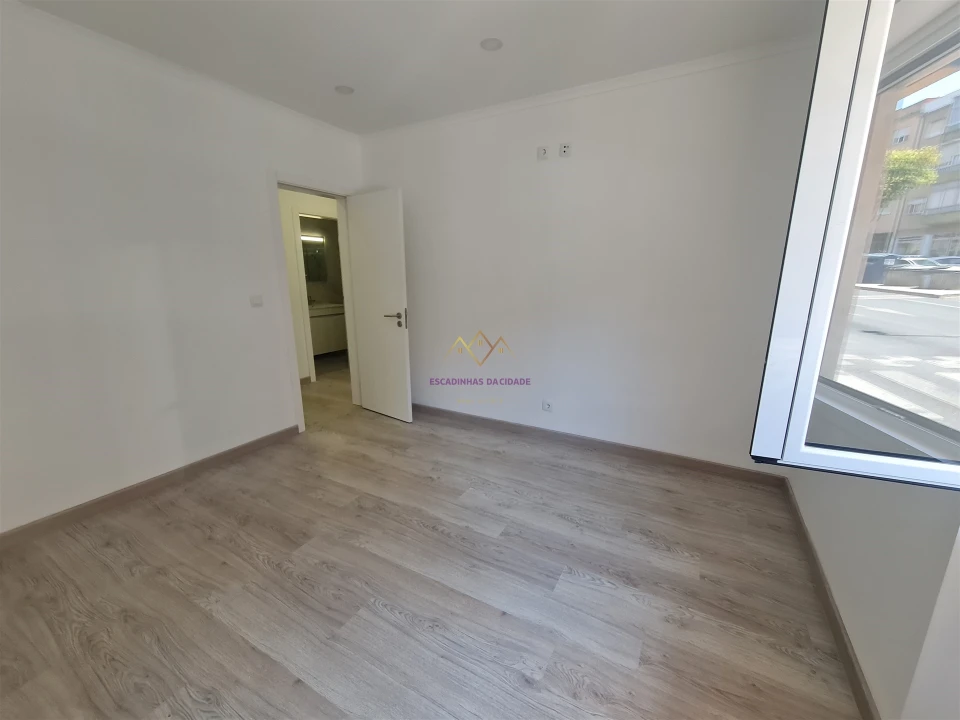 Apartamento T3 para Venda em Falagueira-Venda Nova Foto 5