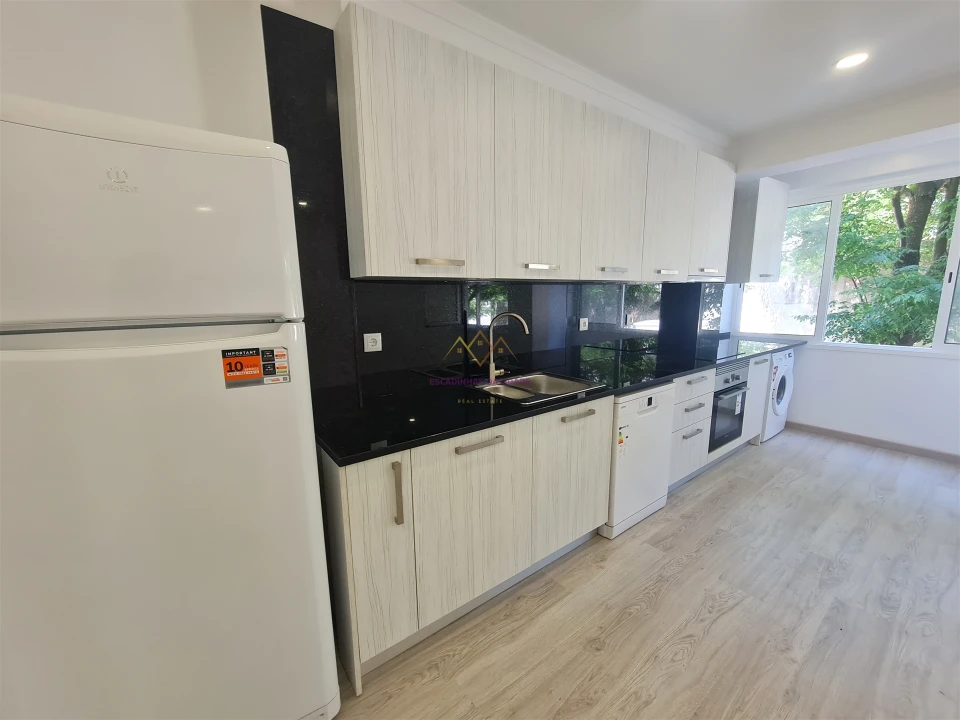 Apartamento T3 para Venda em Falagueira-Venda Nova Foto 2