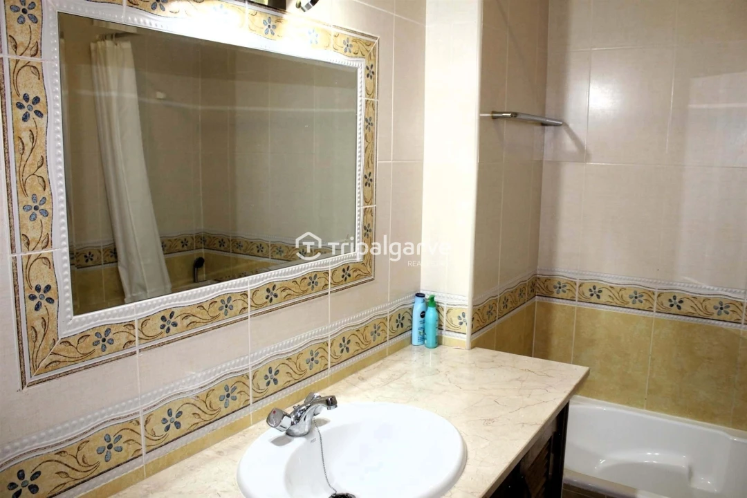 Moradia T4 para Venda em Albufeira e Olhos de Água Foto 25