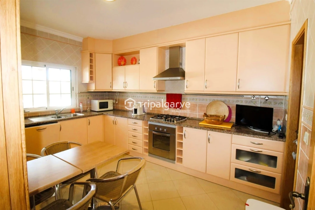 Moradia T4 para Venda em Albufeira e Olhos de Água Foto 13