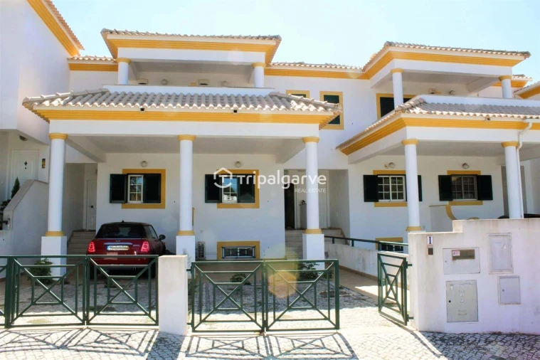 Moradia T4 para Venda em Albufeira e Olhos de Água Foto 7