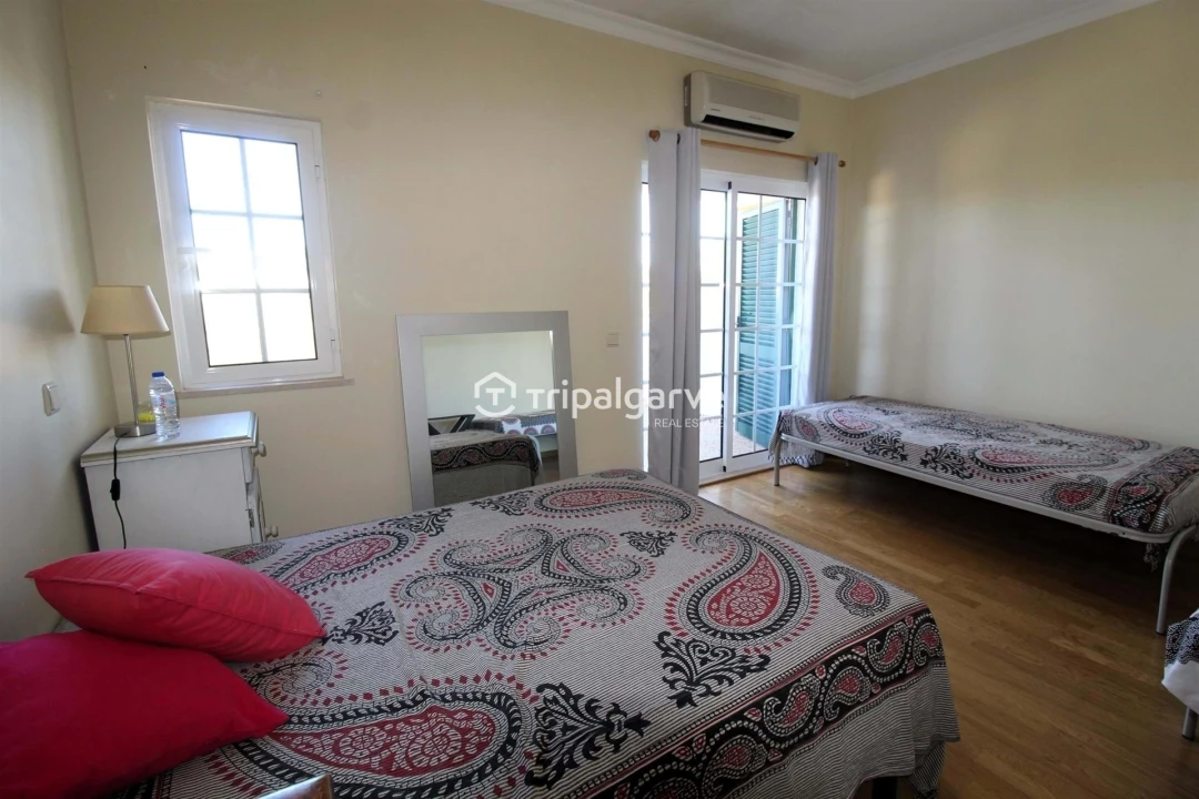 Moradia T4 para Venda em Albufeira e Olhos de Água Foto 23