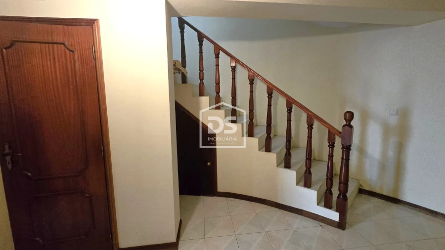 Moradia T6 para Venda em Guarda Foto 29