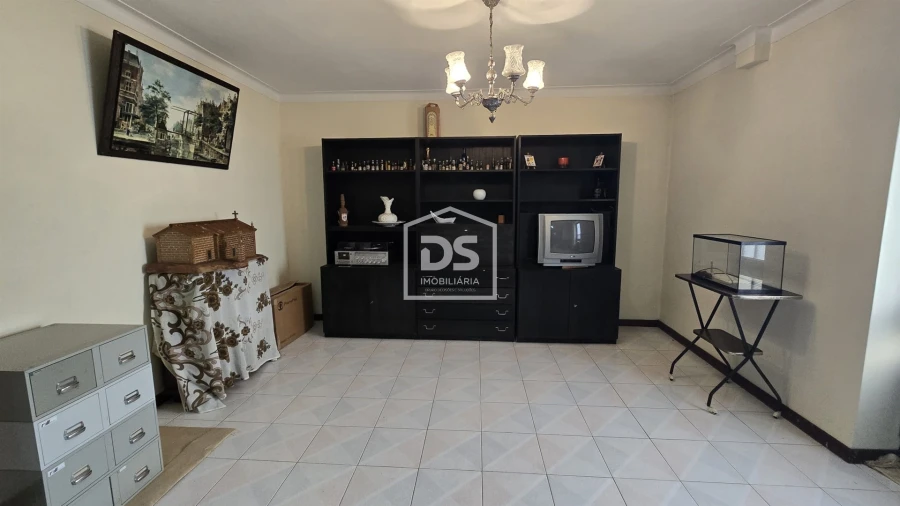 Moradia T6 para Venda em Guarda Foto 39