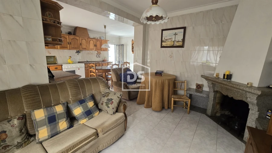 Moradia T6 para Venda em Guarda Foto 37