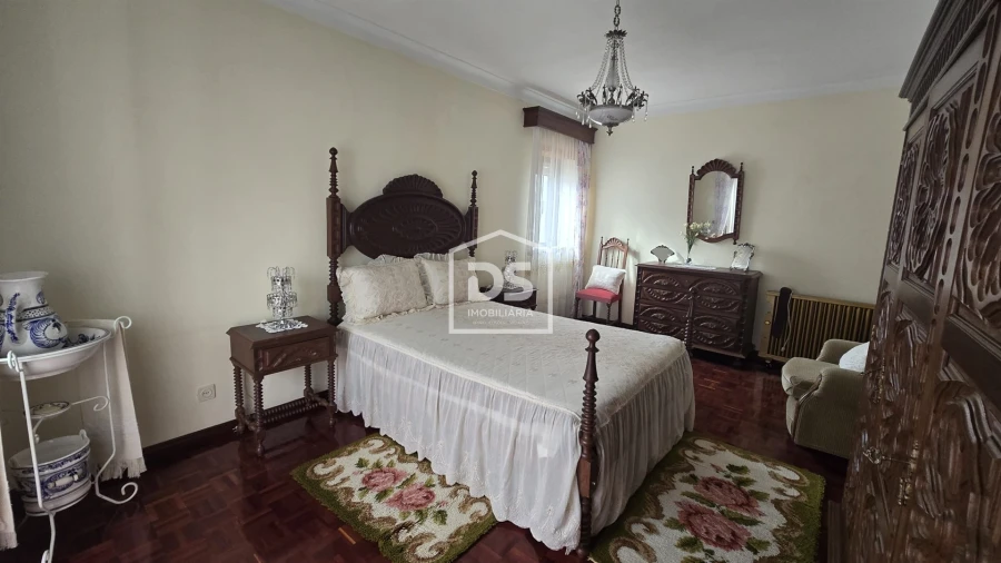 Moradia T6 para Venda em Guarda Foto 17