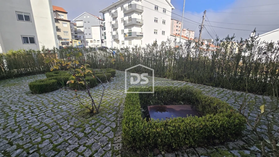 Moradia T6 para Venda em Guarda Foto 45