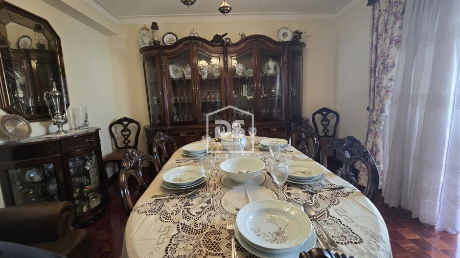 Moradia T6 para Venda em Guarda Foto 13