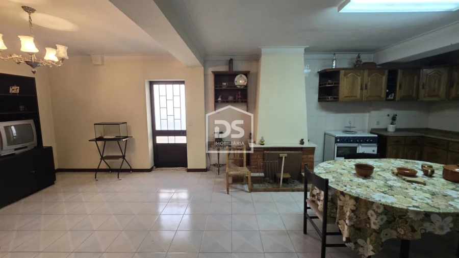 Moradia T6 para Venda em Guarda Foto 32