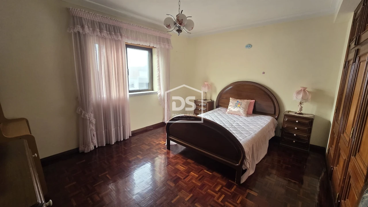 Moradia T6 para Venda em Guarda Foto 19