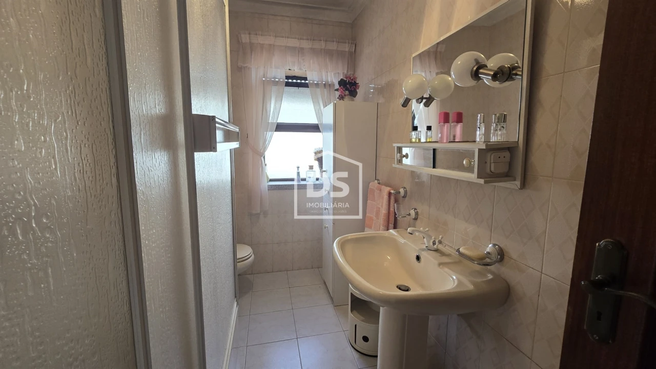 Moradia T6 para Venda em Guarda Foto 27