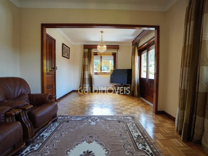 Moradia T3 para Venda em O. Azeméis, Riba-Ul, Ul, Macinhata Seixa, Madail Foto 5