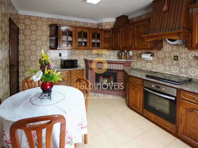 Moradia T3 para Venda em O. Azeméis, Riba-Ul, Ul, Macinhata Seixa, Madail Foto 9