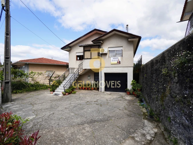 Moradia T3 para Venda em O. Azeméis, Riba-Ul, Ul, Macinhata Seixa, Madail Foto 2