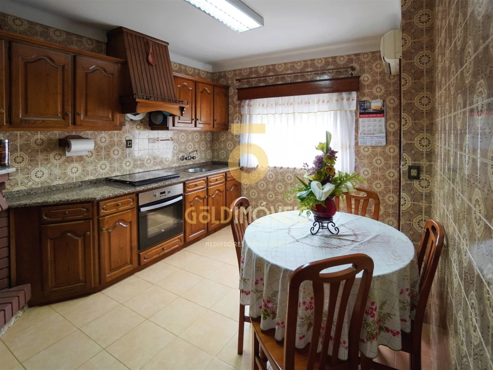 Moradia T3 para Venda em O. Azeméis, Riba-Ul, Ul, Macinhata Seixa, Madail Foto 8