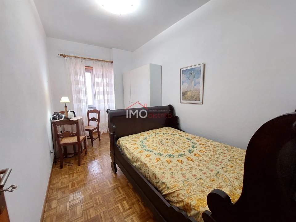 Apartamento T2 para Arrendamento em Sé e São Lourenço Foto 7