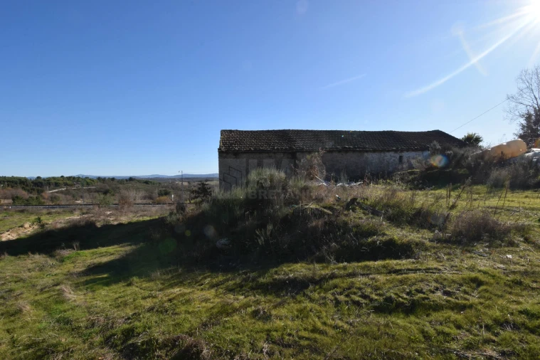 Quinta T0 para Venda em Teixoso e Sarzedo Foto 23
