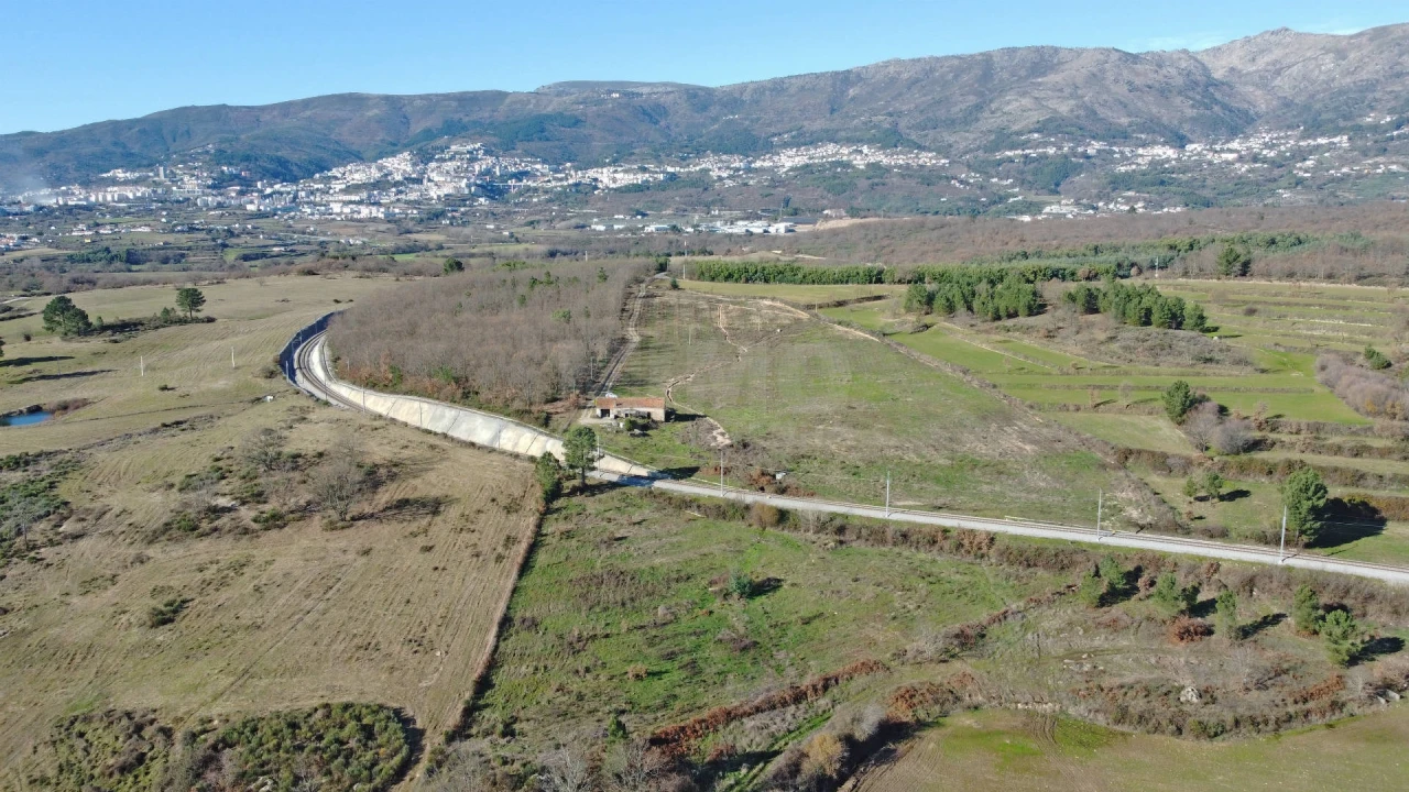 Quinta T0 para Venda em Teixoso e Sarzedo Foto 2