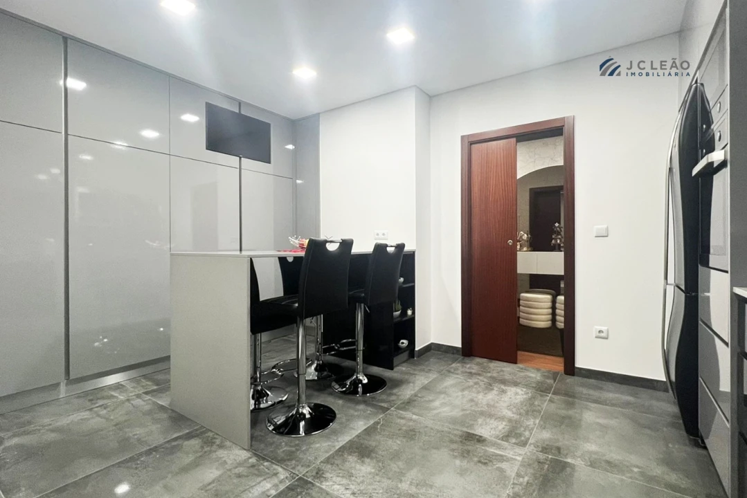 Apartamento T3 para Venda em Vilela Foto 8