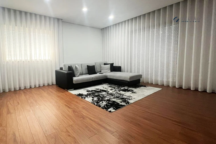 Apartamento T3 para Venda em Vilela Foto 11