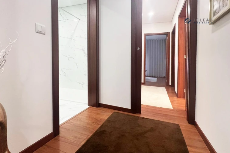 Apartamento T3 para Venda em Vilela Foto 19