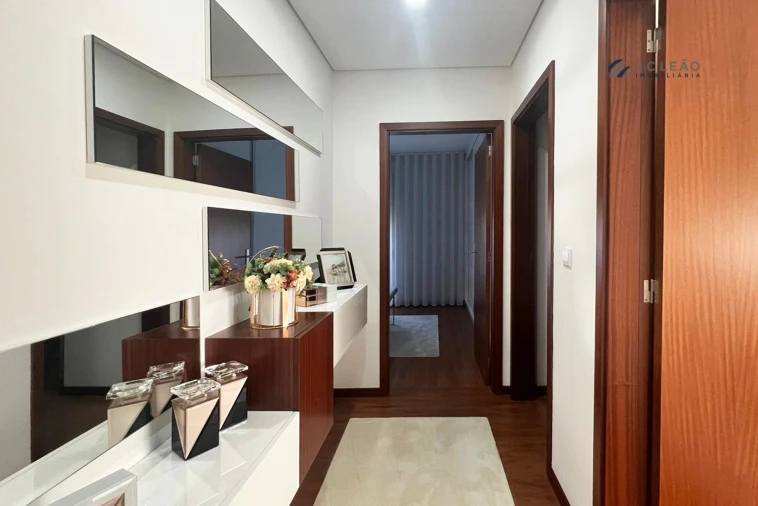 Apartamento T3 para Venda em Vilela Foto 18