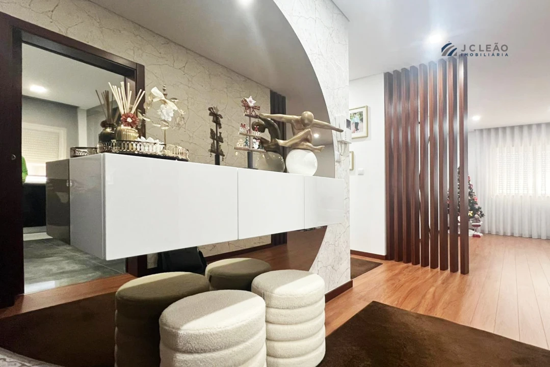 Apartamento T3 para Venda em Vilela Foto 3