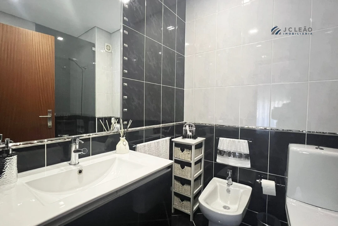 Apartamento T3 para Venda em Vilela Foto 29