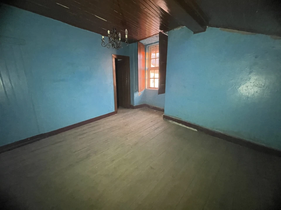 Moradia T6 para Venda em Gouveia (São Pedro e São Julião) Foto 26