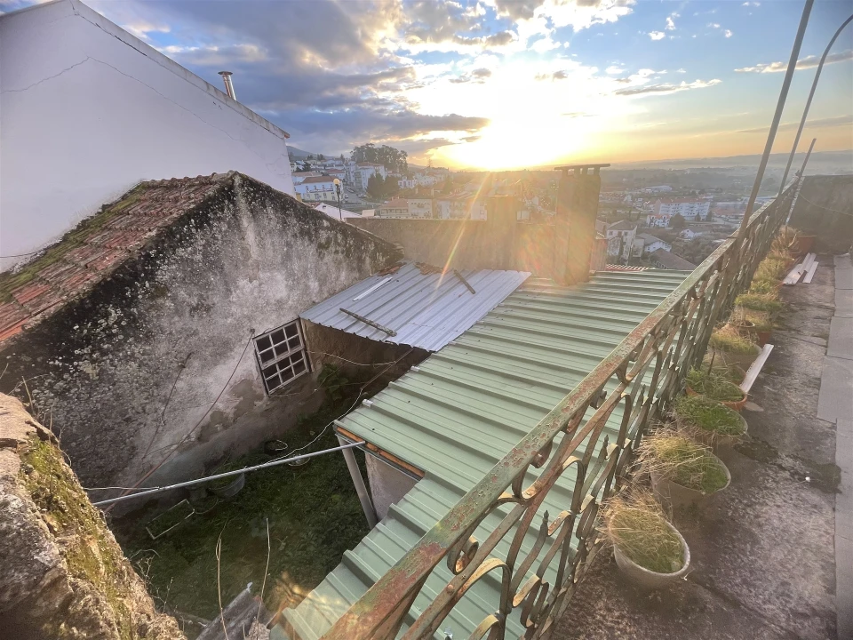 Moradia T6 para Venda em Gouveia (São Pedro e São Julião) Foto 16