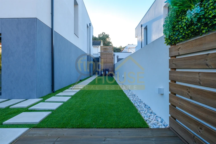 Moradia T3 para Venda em Charneca de Caparica e Sobreda Foto 38