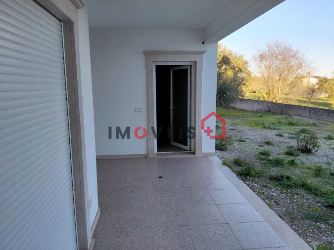 Moradia T3 para Venda em Atouguia Foto 15