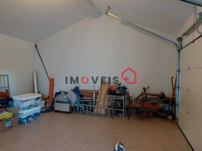 Moradia T3 para Venda em Atouguia Foto 11