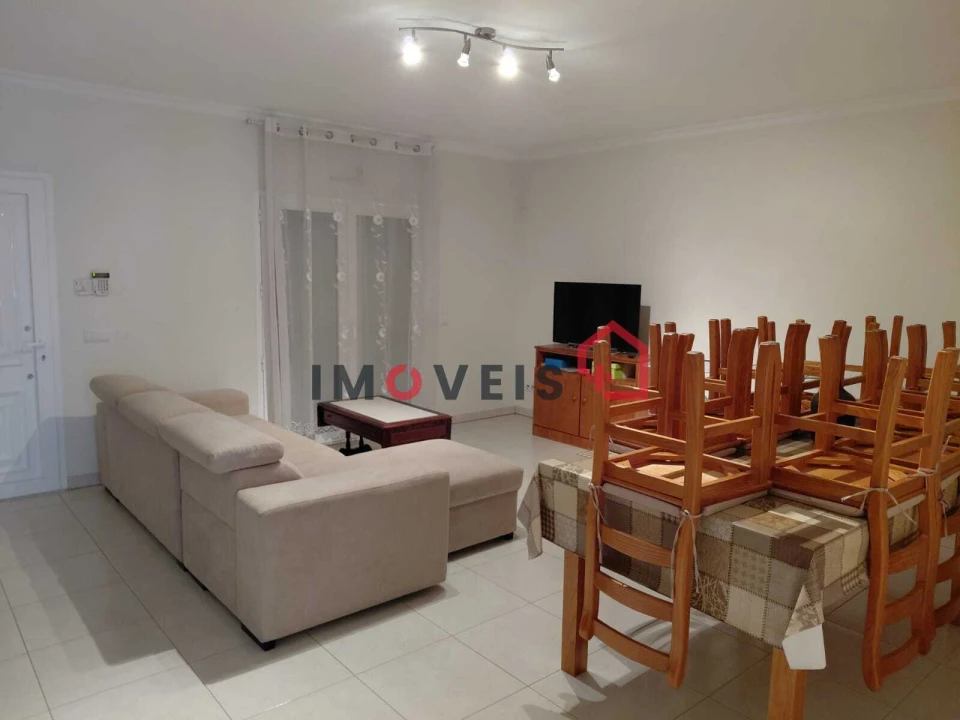 Moradia T3 para Venda em Atouguia Foto 6