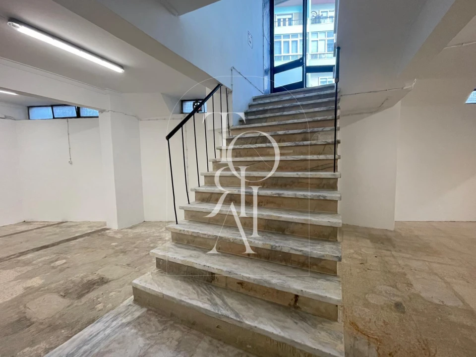 Armazém para Arrendamento em Algés, Linda-A-Velha e Cruz Quebrada-Dafundo Foto 4