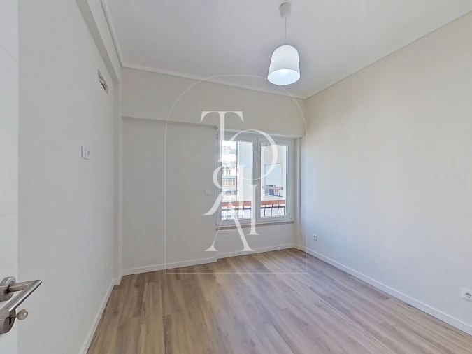 Apartamento T3 para Venda em Carnaxide e Queijas Foto 11