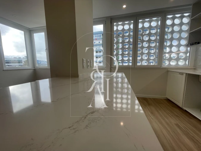 Apartamento T3 para Venda em Carnaxide e Queijas Foto 3