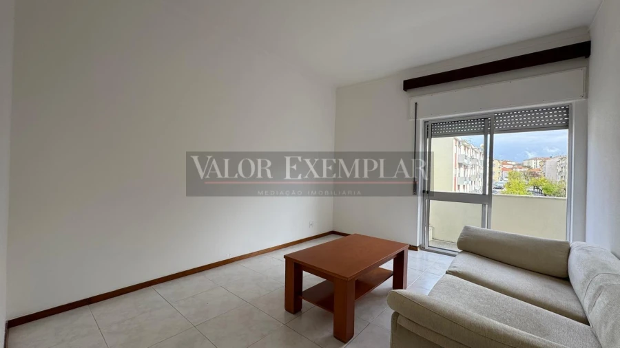 Apartamento T2 para Venda em Moita Foto 6